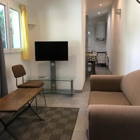 Holiday home Maisonette Bedogao Valence (Drome)